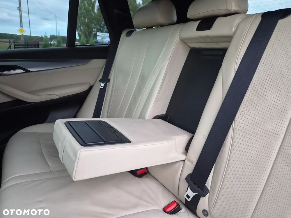 BMW X5 xDrive25d Sport-Aut - 29