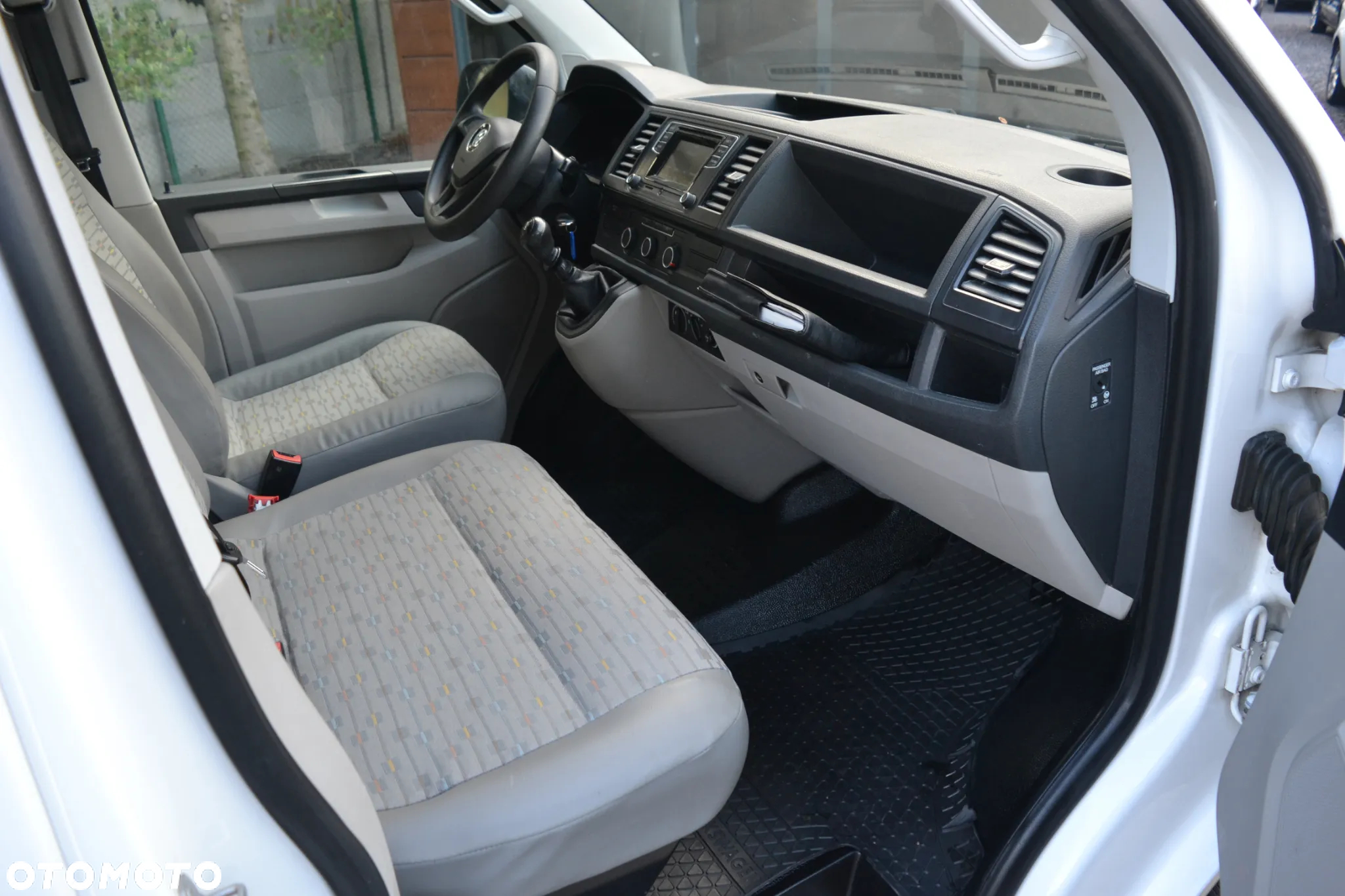 Volkswagen Transporter T6 Lang - 18