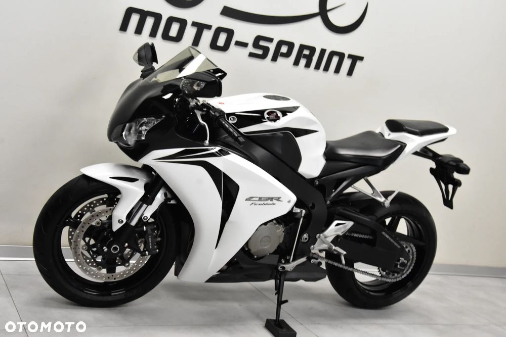 Honda CBR - 7