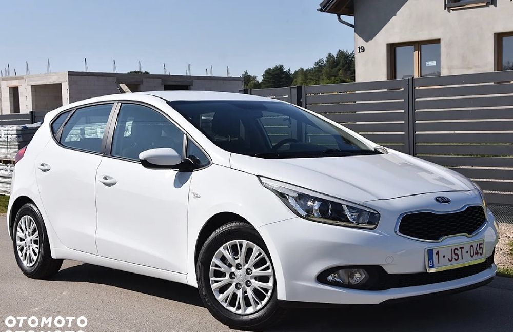 Kia Ceed - 3