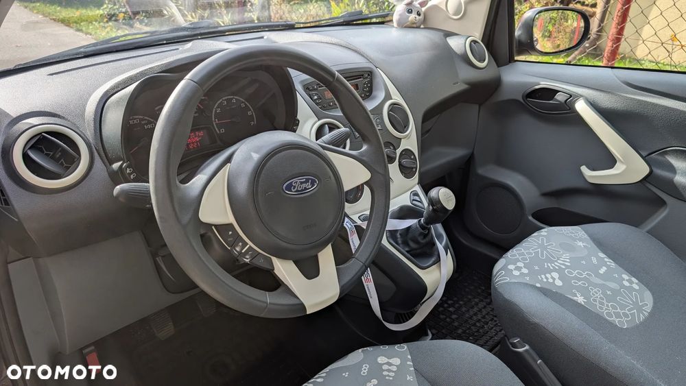 Ford KA - 10