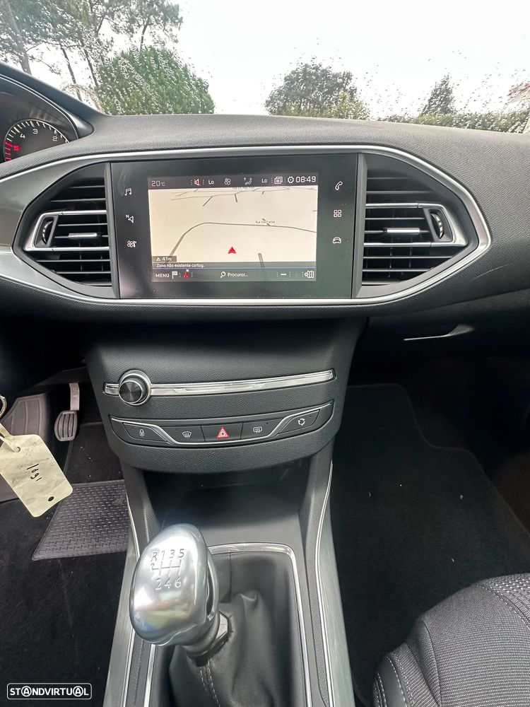 Peugeot 308 - 6