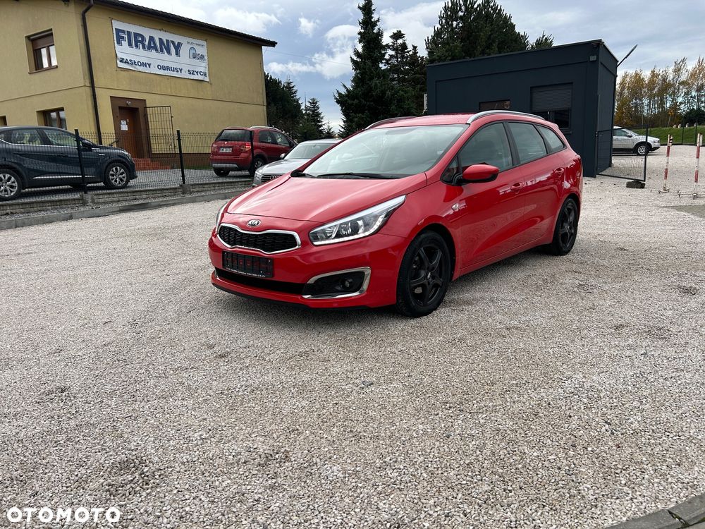 Kia Ceed - 9