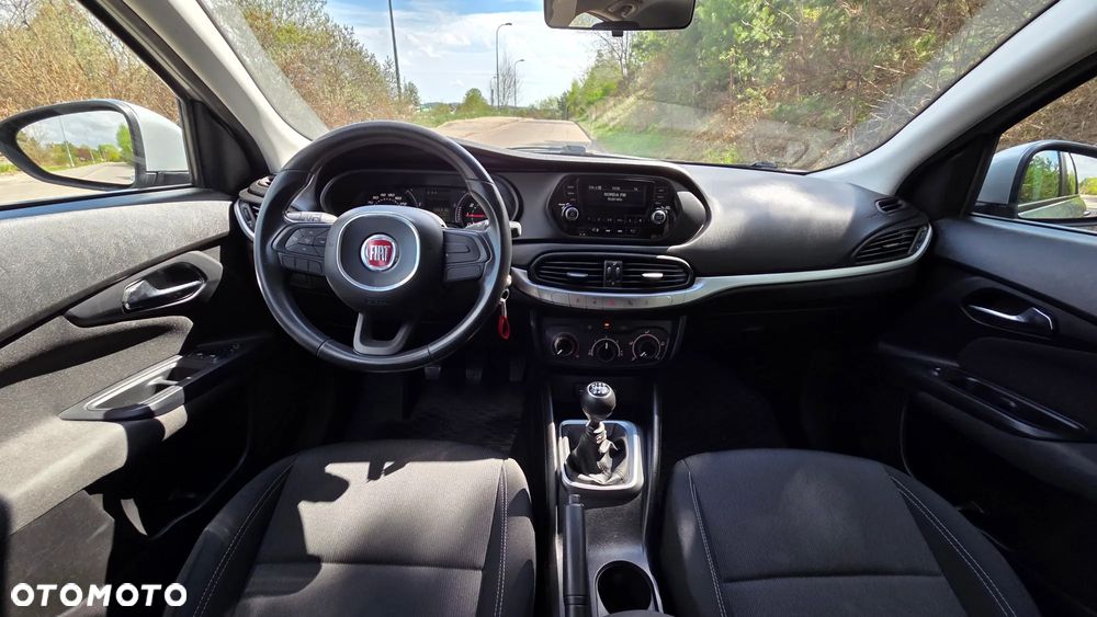 Fiat Tipo 1.4 T-Jet 16v Pop - 10