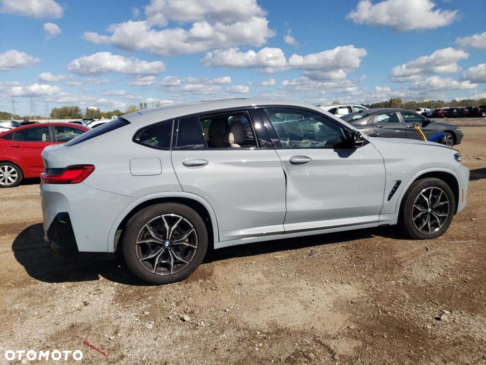 BMW X4 - 10