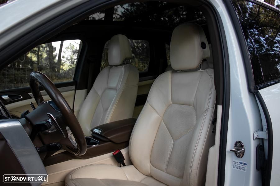 Porsche Cayenne S Hybrid - 25