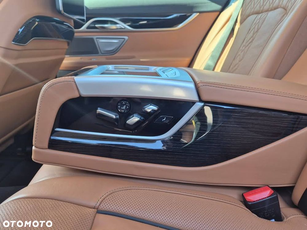 BMW Seria 7 730d - 11