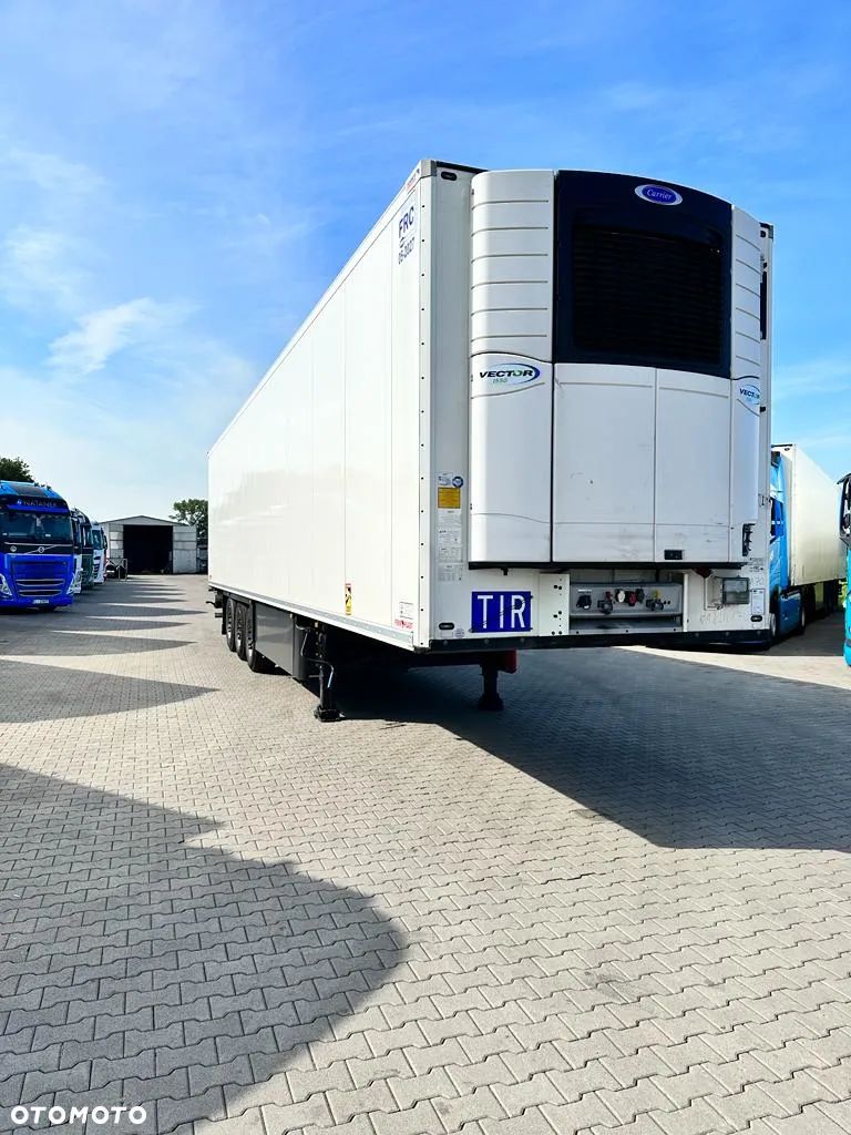 Schmitz Cargobull - 1