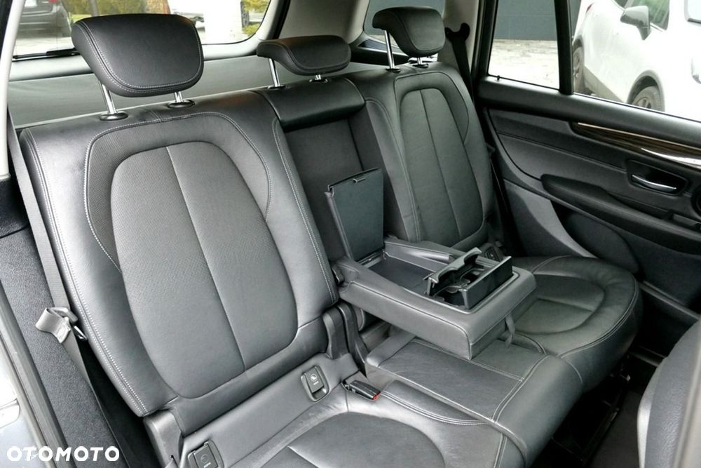BMW Seria 2 216d Luxury Line - 36