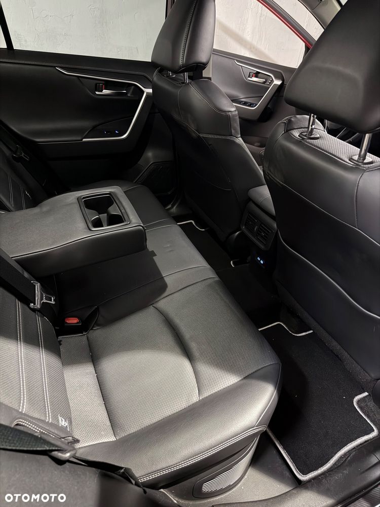 Toyota RAV4 - 23