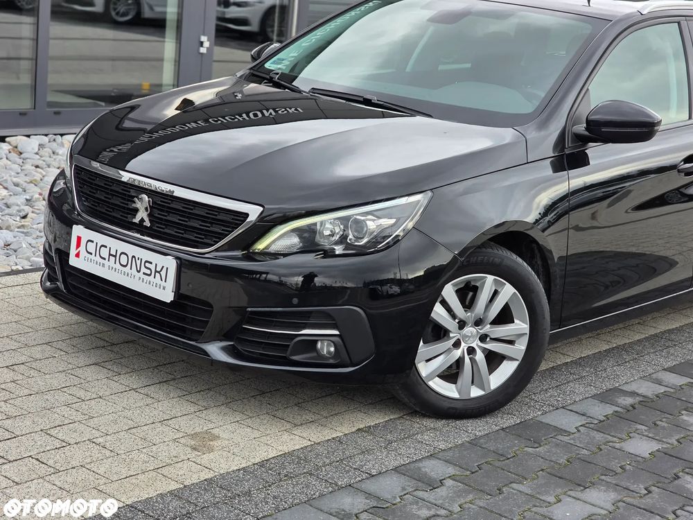 Peugeot 308 - 25