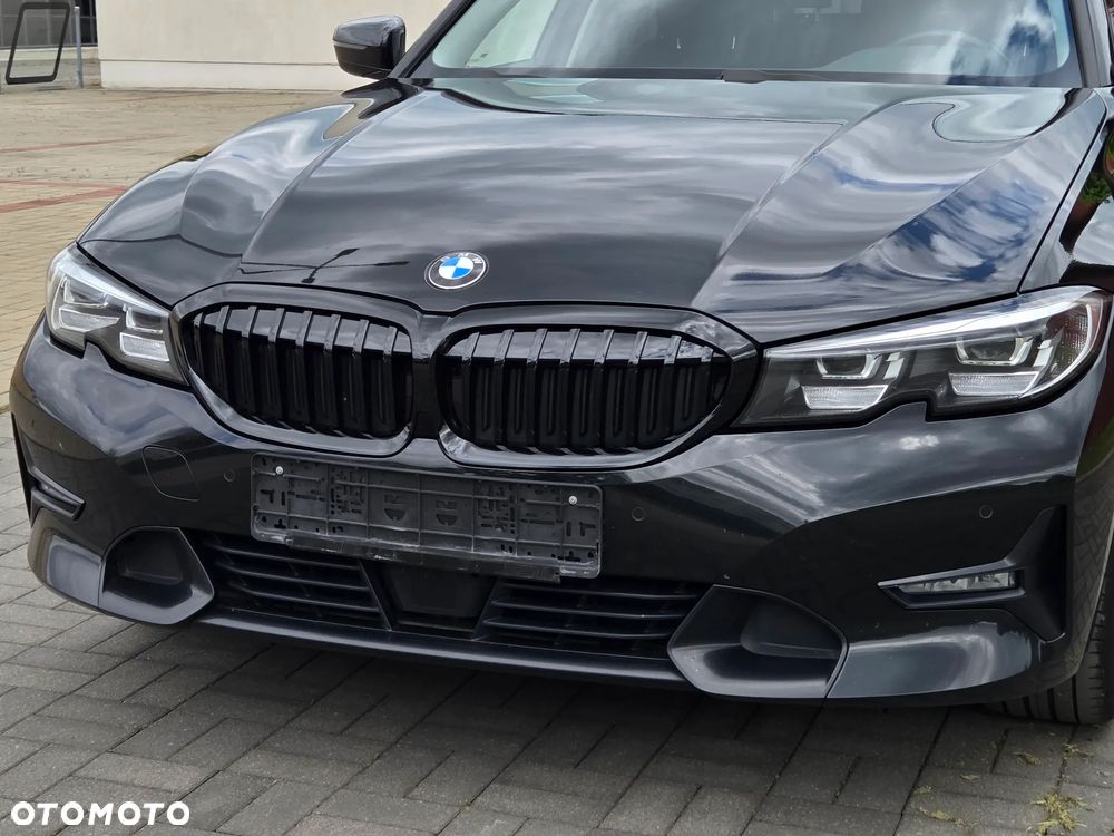 BMW Seria 3 320d M Sport Shadow sport - 12