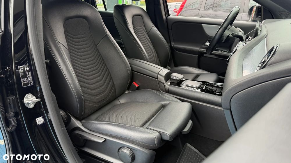 Mercedes-Benz GLA 200 Style - 21