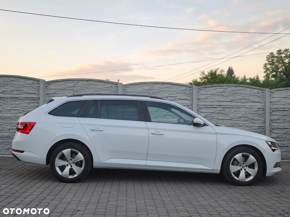 Skoda Superb 2.0 TDI 4x4 DSG Ambition - 9
