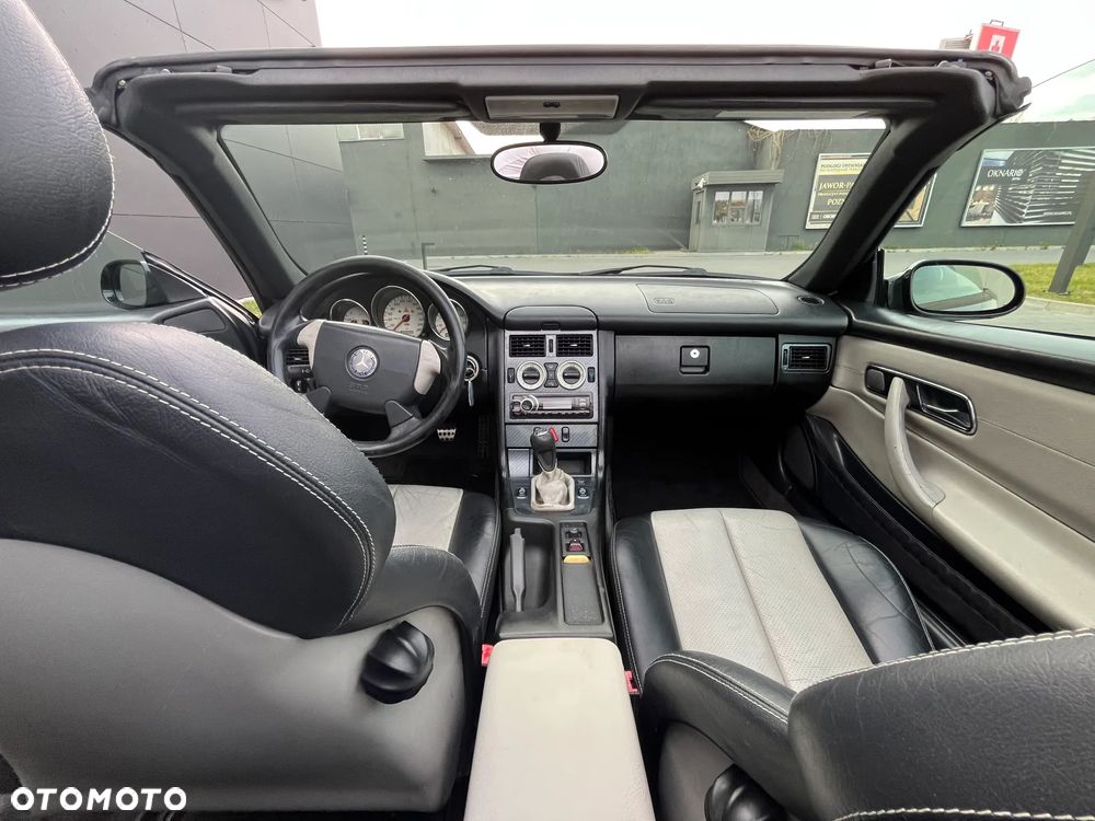 Mercedes-Benz SLK - 12