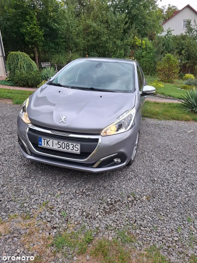 Peugeot 208 - 6