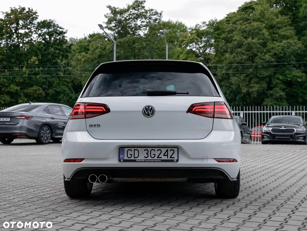 Volkswagen Golf - 7
