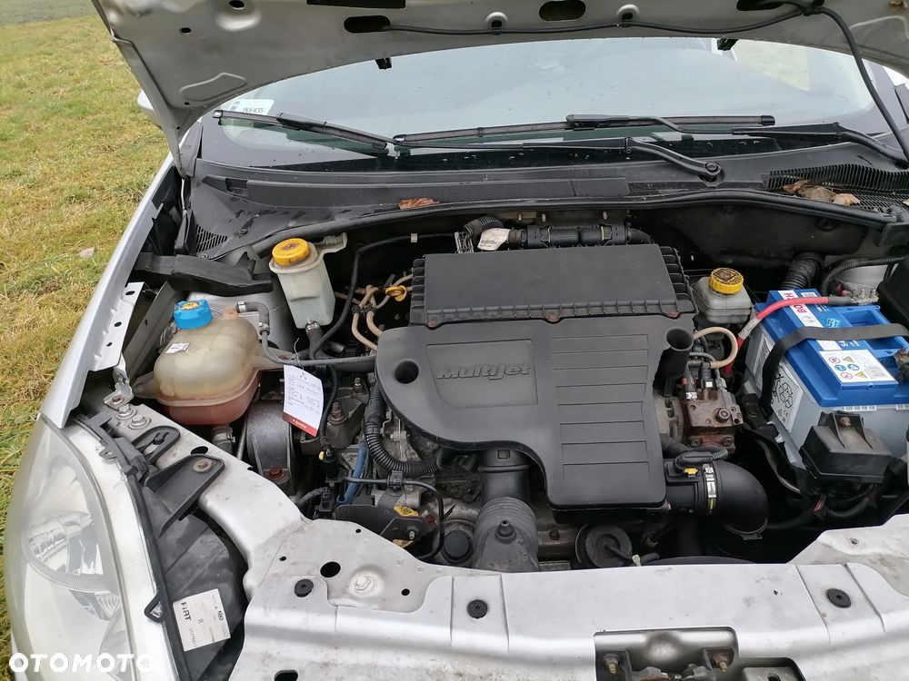 Fiat Linea 1.3 MJ 16V Active - 13