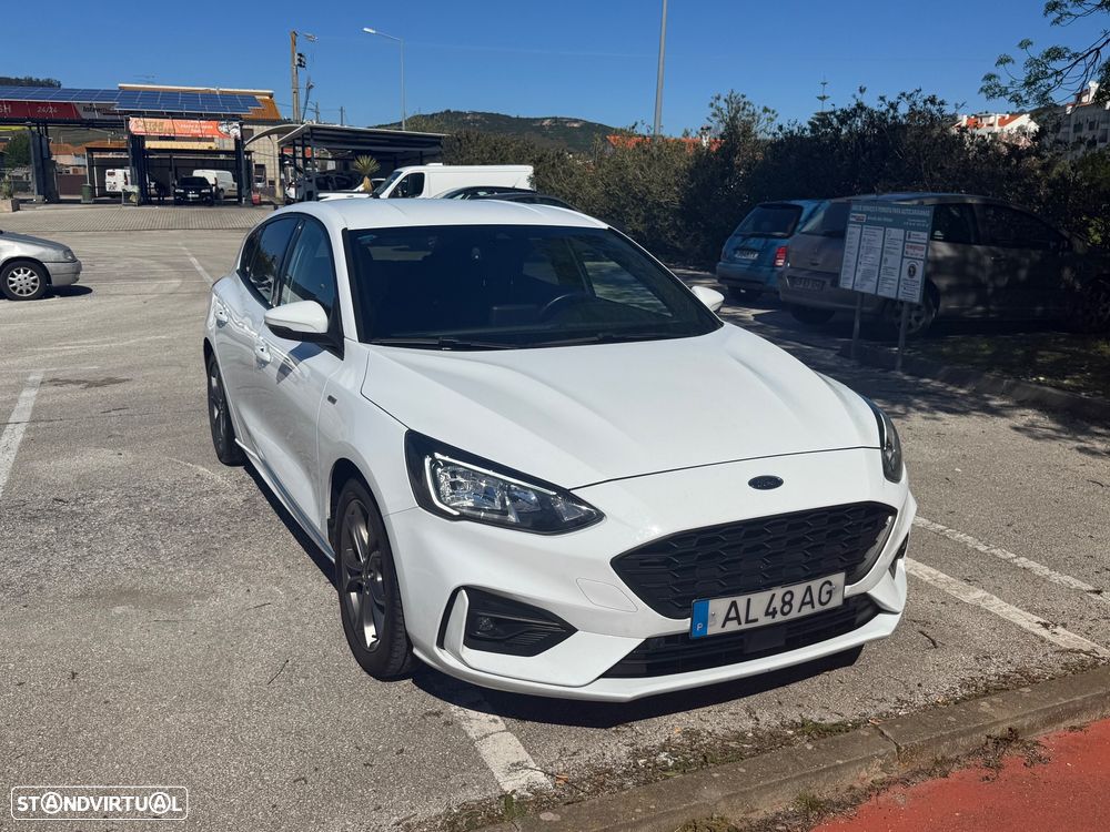 Ford Focus 1.0 EcoBoost MHEV ST-Line X - 1