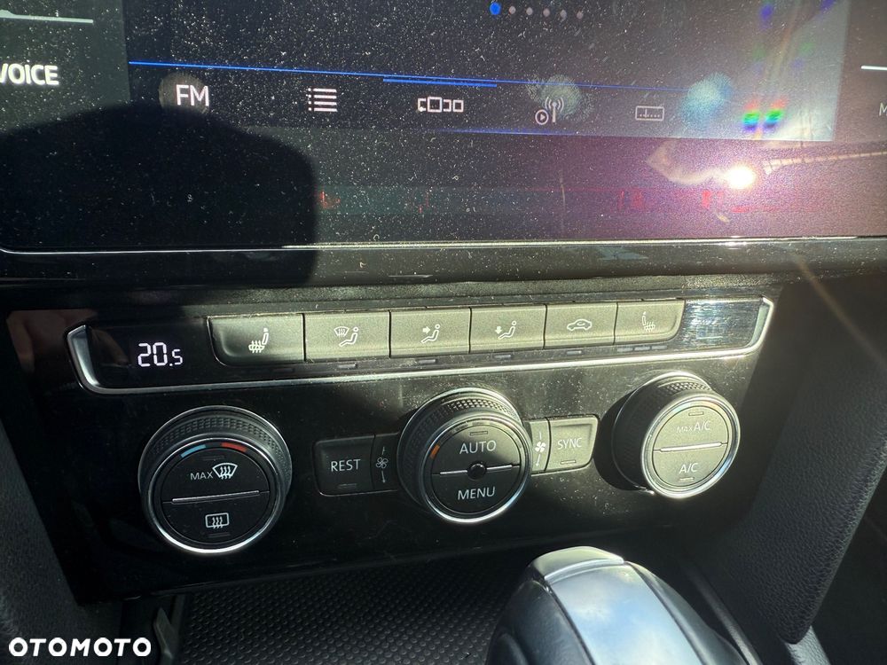 Volkswagen Arteon 2.0 TSI Essence DSG - 14