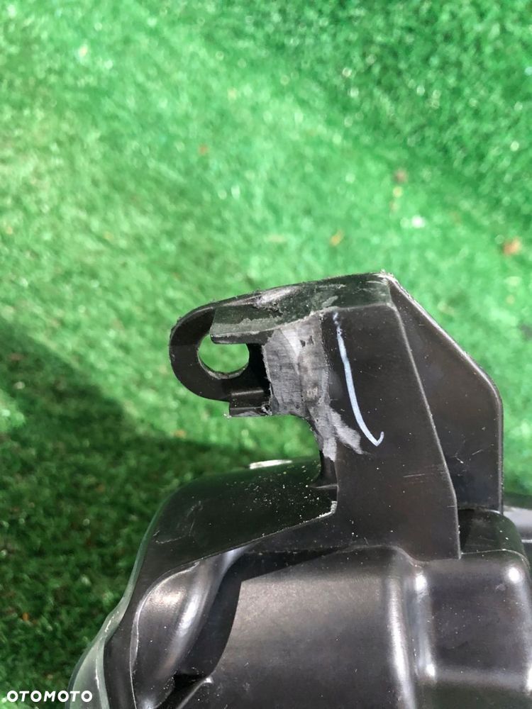 REFLEKTOR PRAWY TOYOTA YARIS IV FULL LED - 3