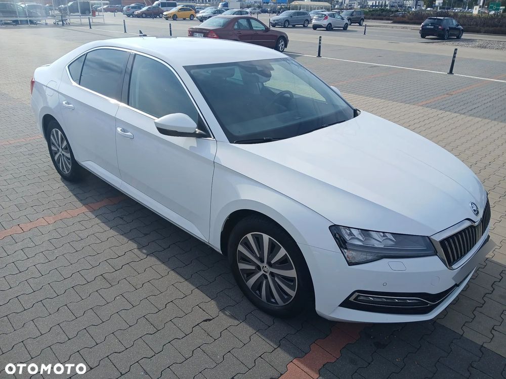 Skoda Superb 2022 photo 3