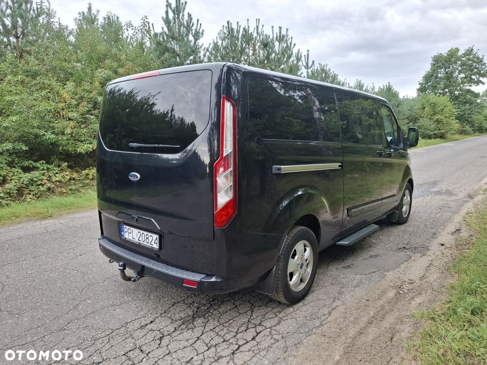 Ford Tourneo Custom - 3