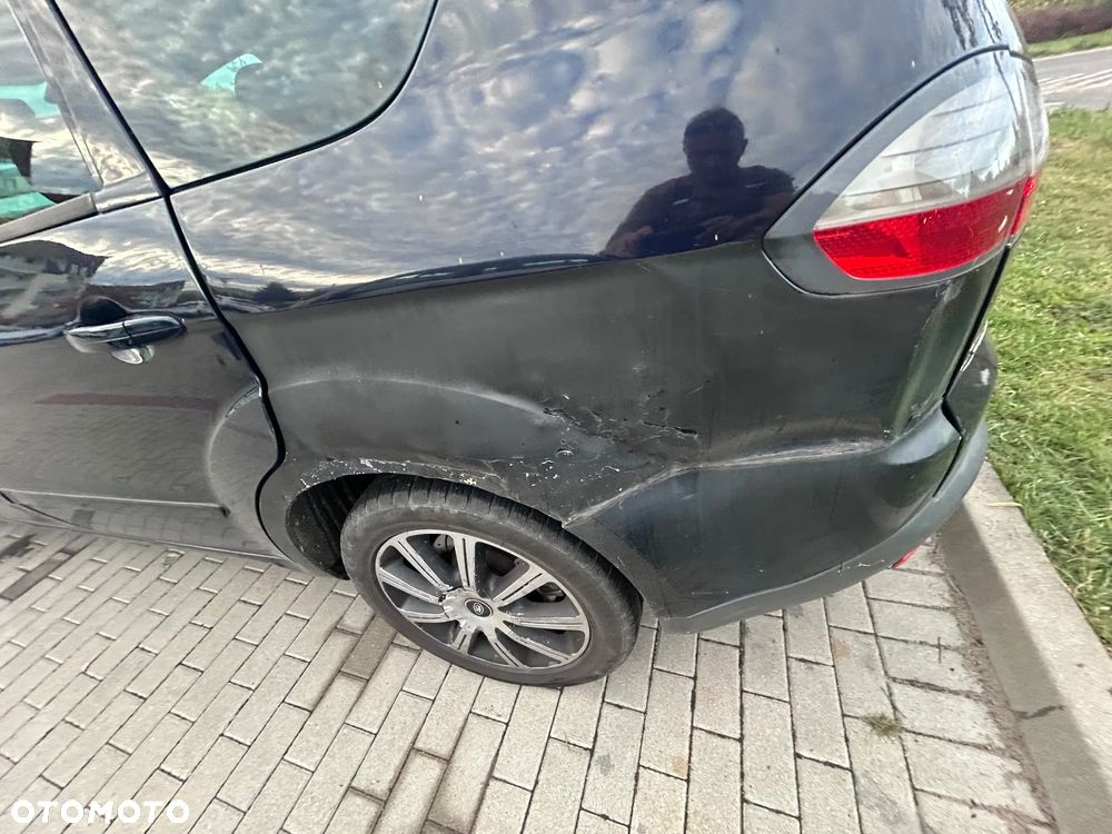 Ford S-Max - 14