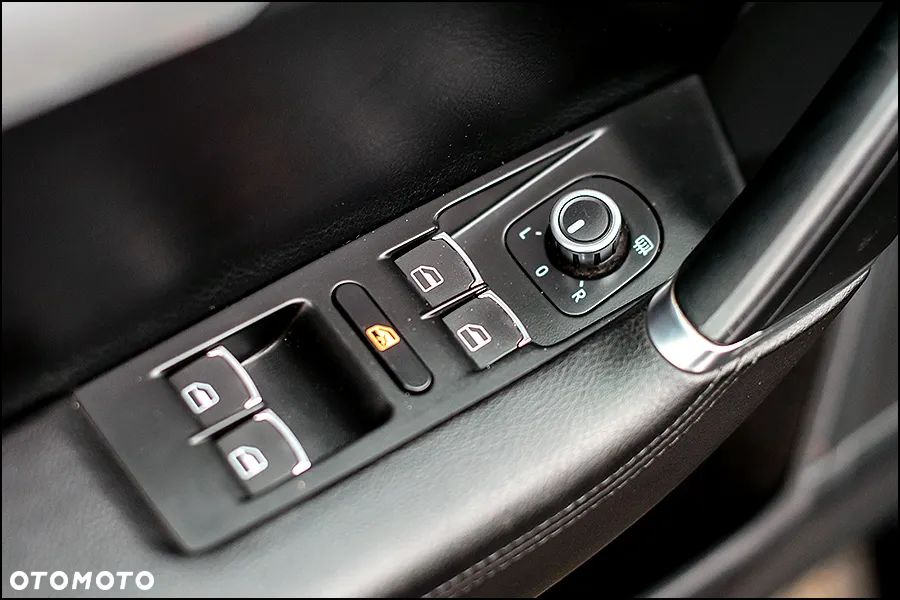 Volkswagen Passat - 30