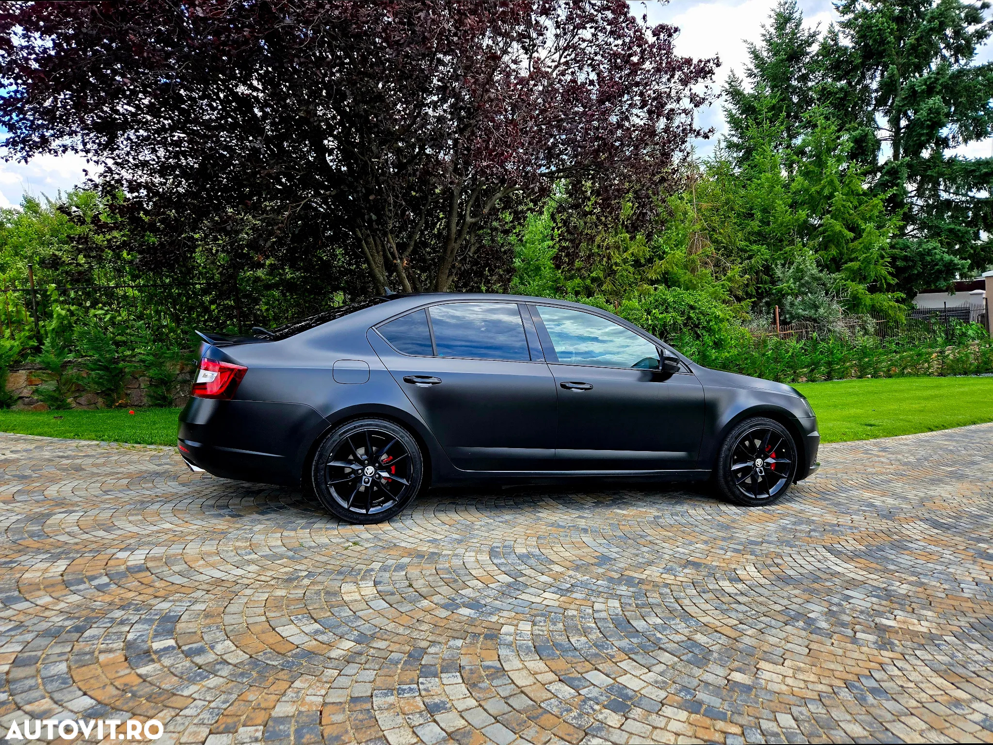 Skoda Octavia 2.0 TDI DSG RS - 5