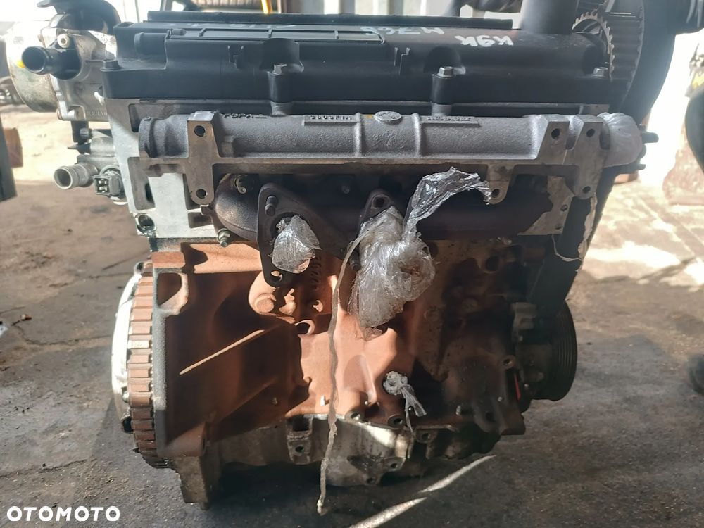 SILNIK SŁUPEK DIESEL POMPA K9KM768 82000423059A RENAULT CLIO 3 III 1.5 DCI - 2