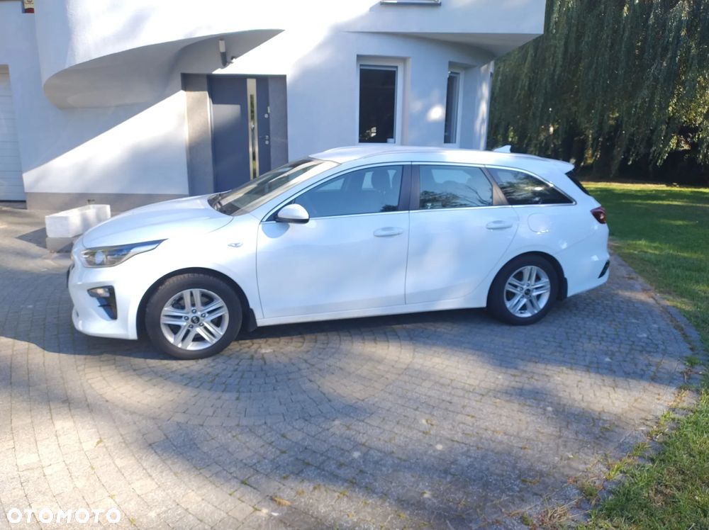 Kia Ceed 1.5 T-GDI M - 4