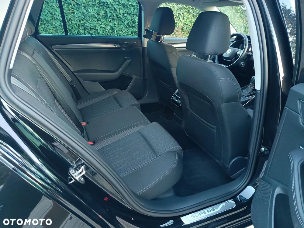 Skoda Superb 2.0 TDI DSG Style - 23