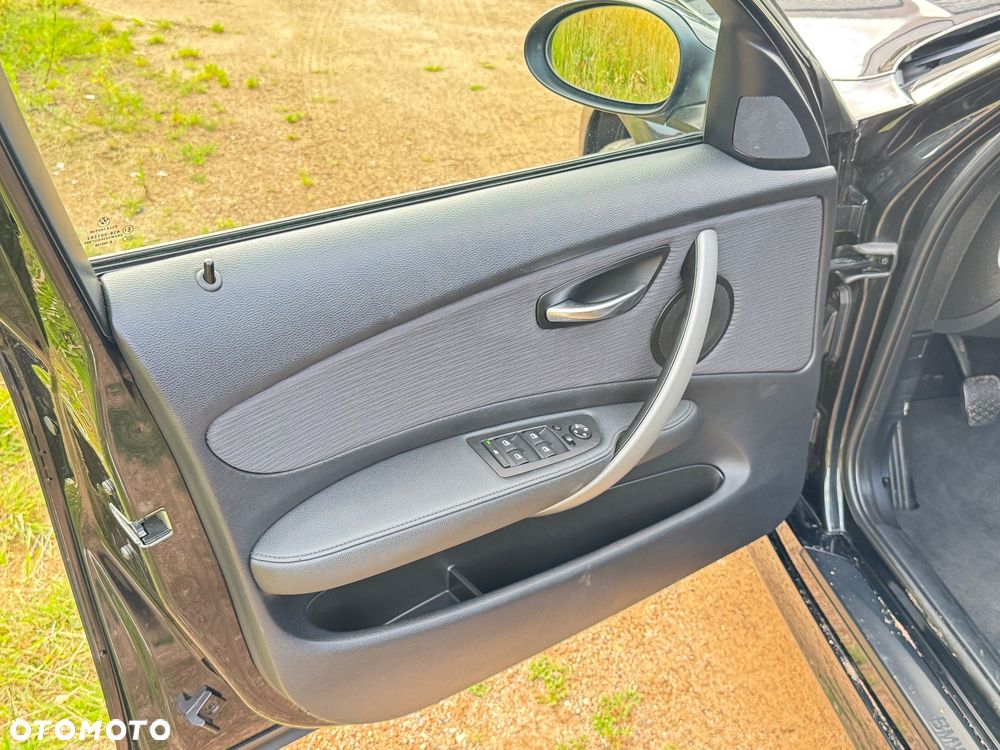 BMW Seria 1 116i - 27