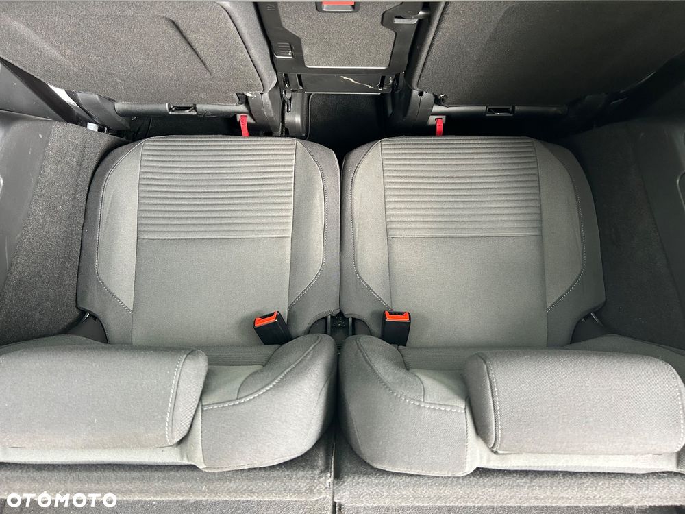 Ford Grand C-MAX - 30