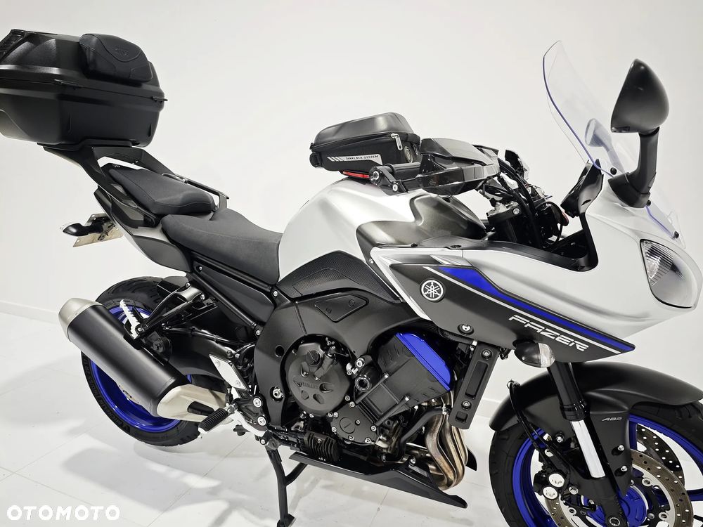 Yamaha FZ - 8