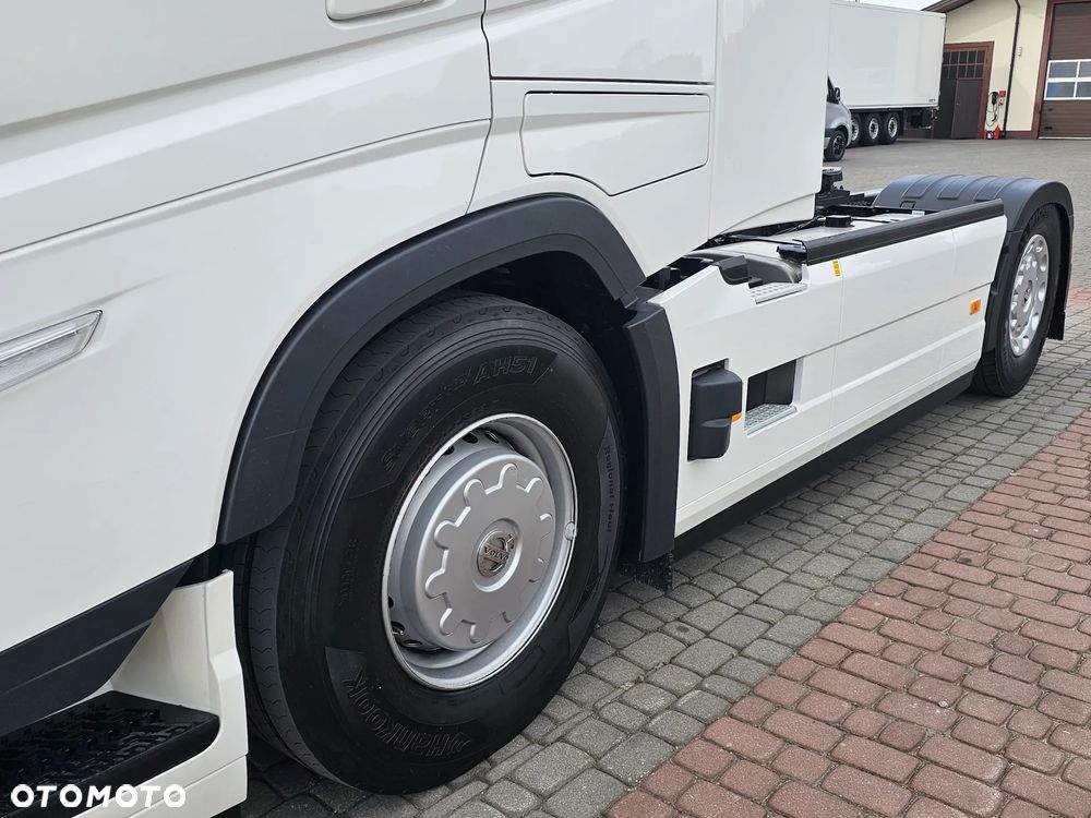 Volvo FH500 FULL OPCJA! CAŁY NA PODUSZKACH - 8