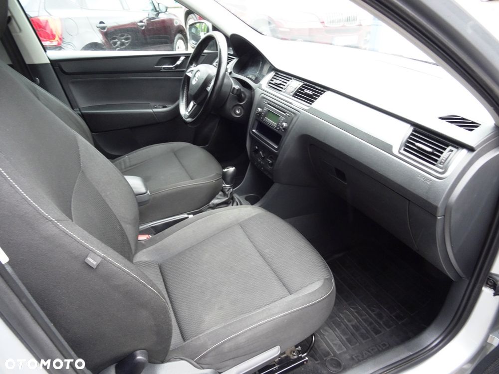 Skoda RAPID - 10