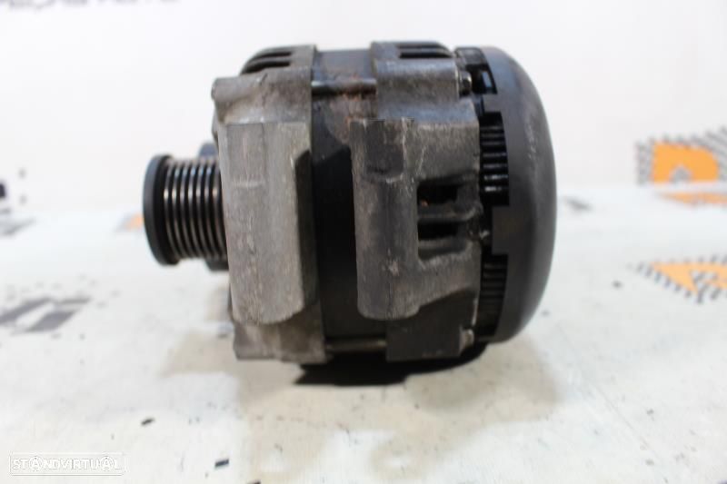 Alternador Bmw 1 (E87)  7550468 / 12317550468/ 1042106021 - 4