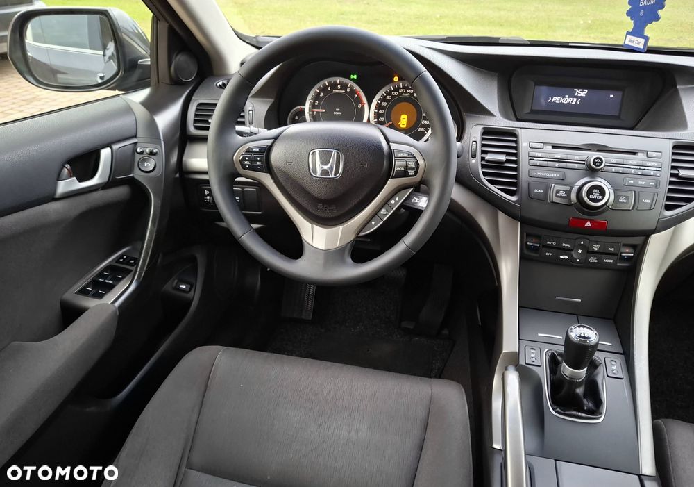 Honda Accord 2.0 Elegance - 26