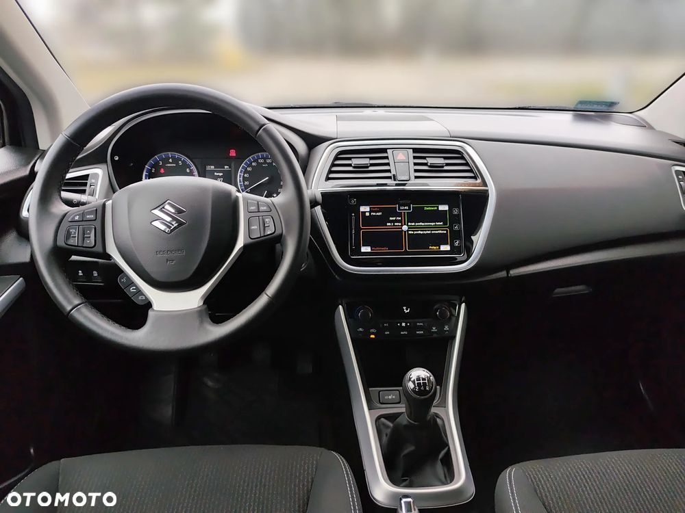 Suzuki SX4 S-Cross 1.0 T Premium - 13