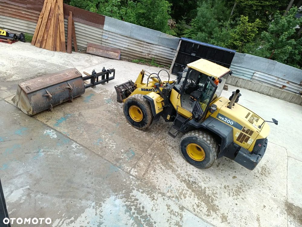Komatsu WA 200 - 1
