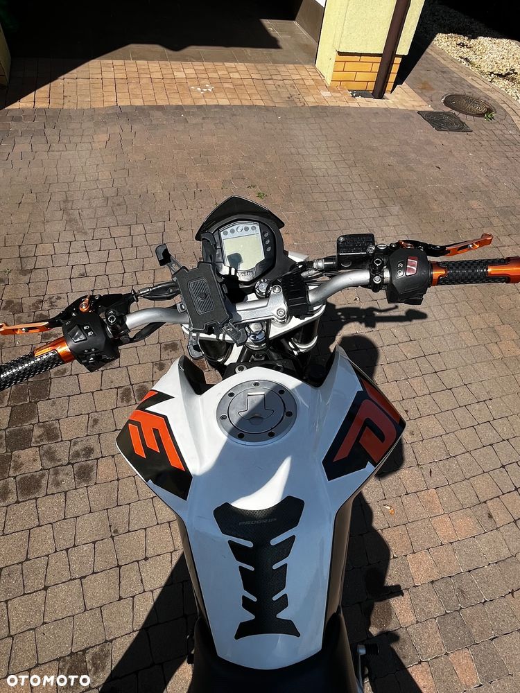 KTM Duke - 18