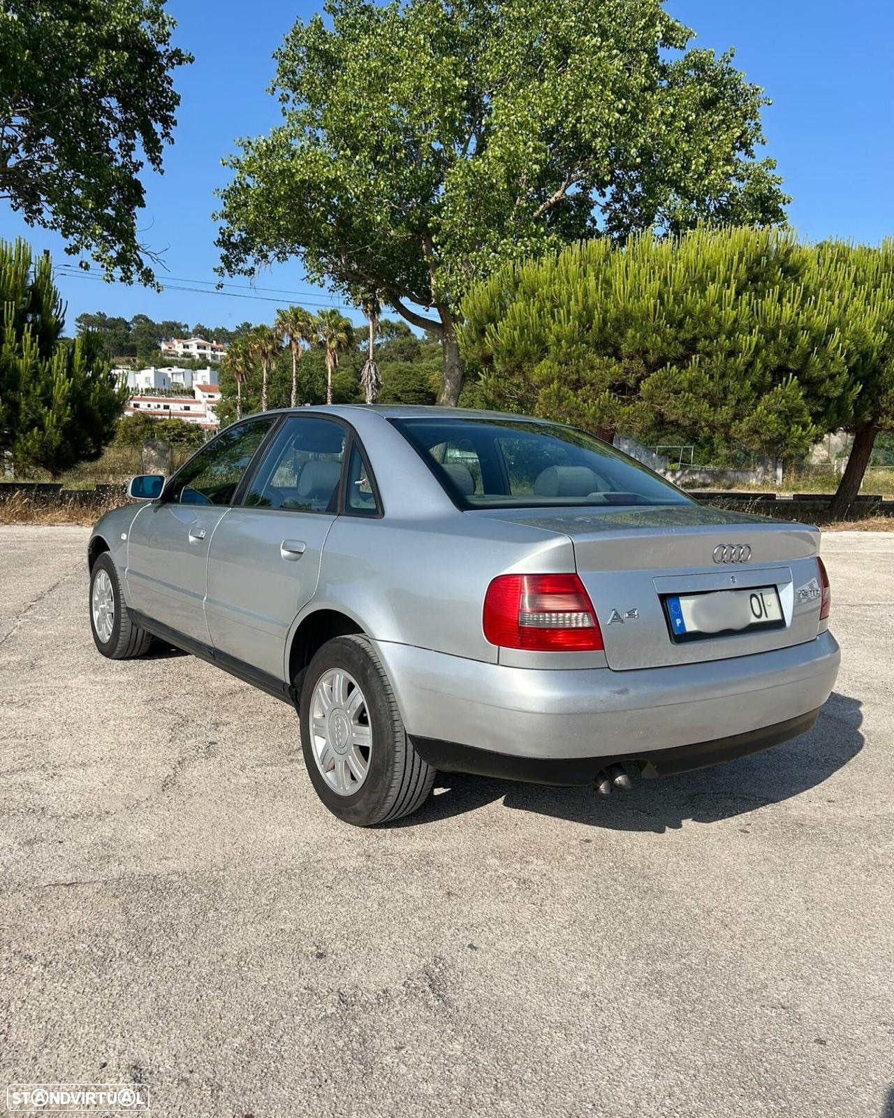 Audi A4 - 4
