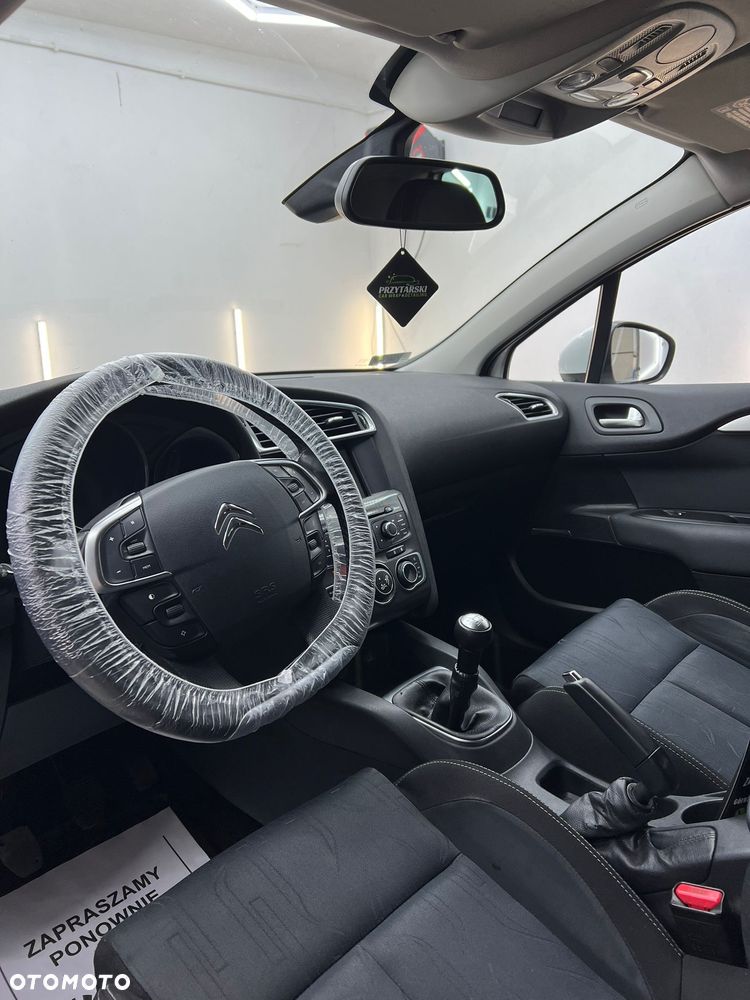 Citroën C4 1.6 HDi Attraction - 6