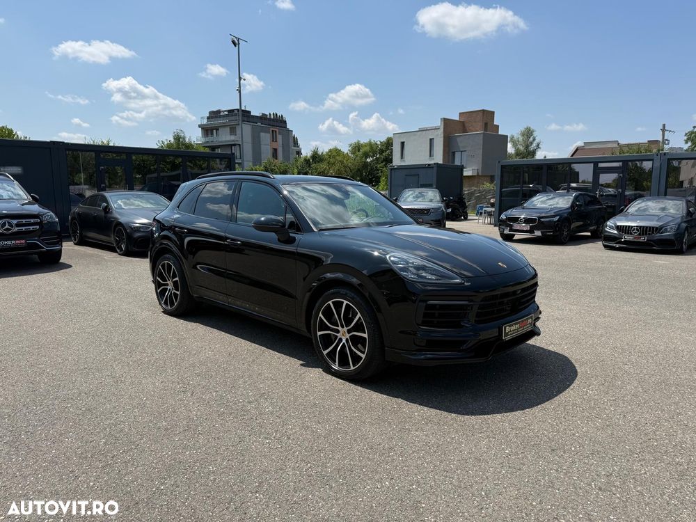 Porsche Cayenne S - 2