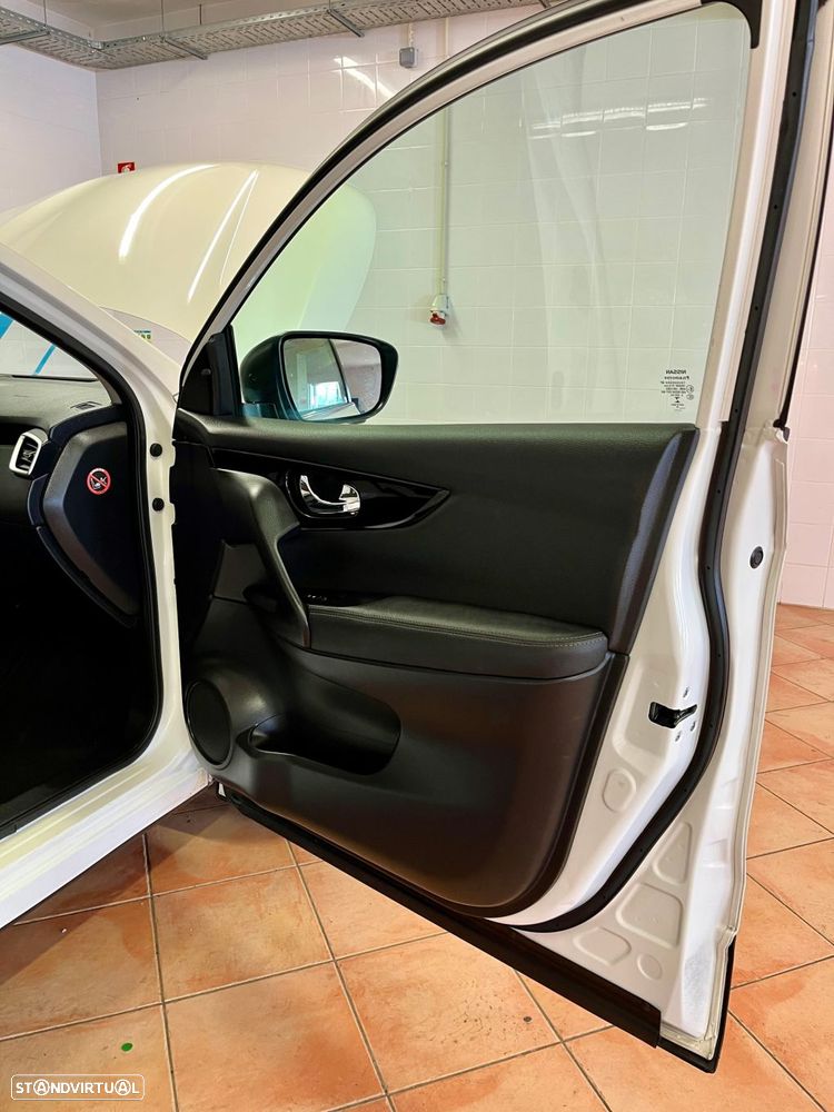 Nissan Qashqai 1.5 dCi N-Connecta Led - 32