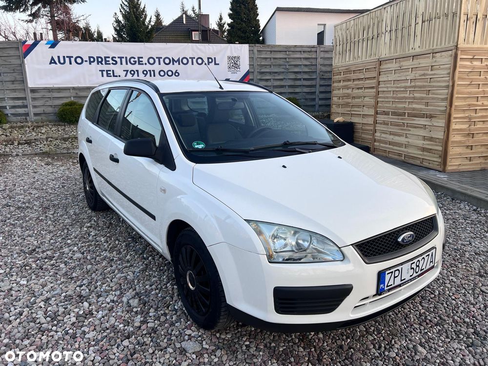 Ford Focus 1.4 Ambiente - 12
