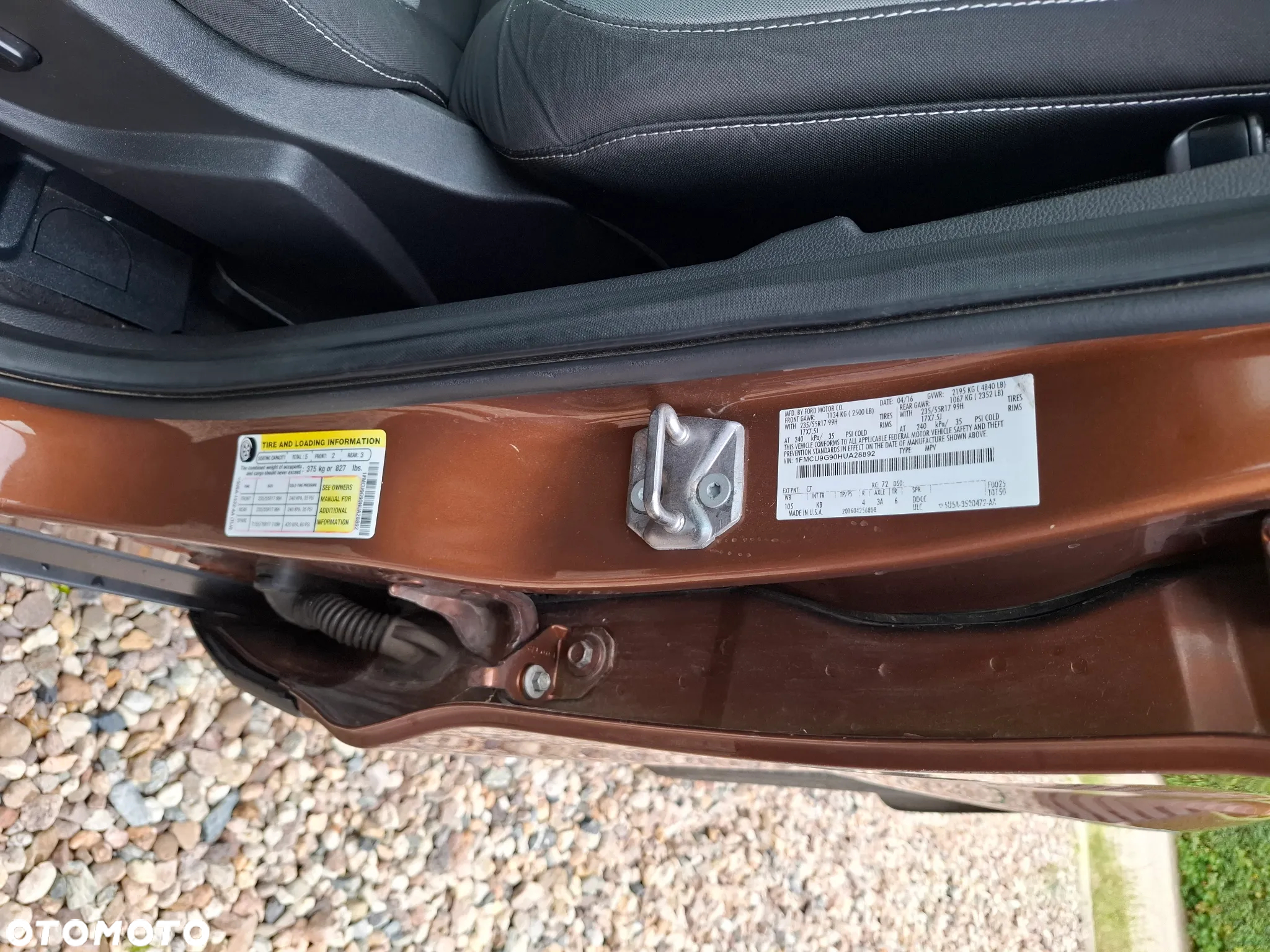 Ford Kuga - 17