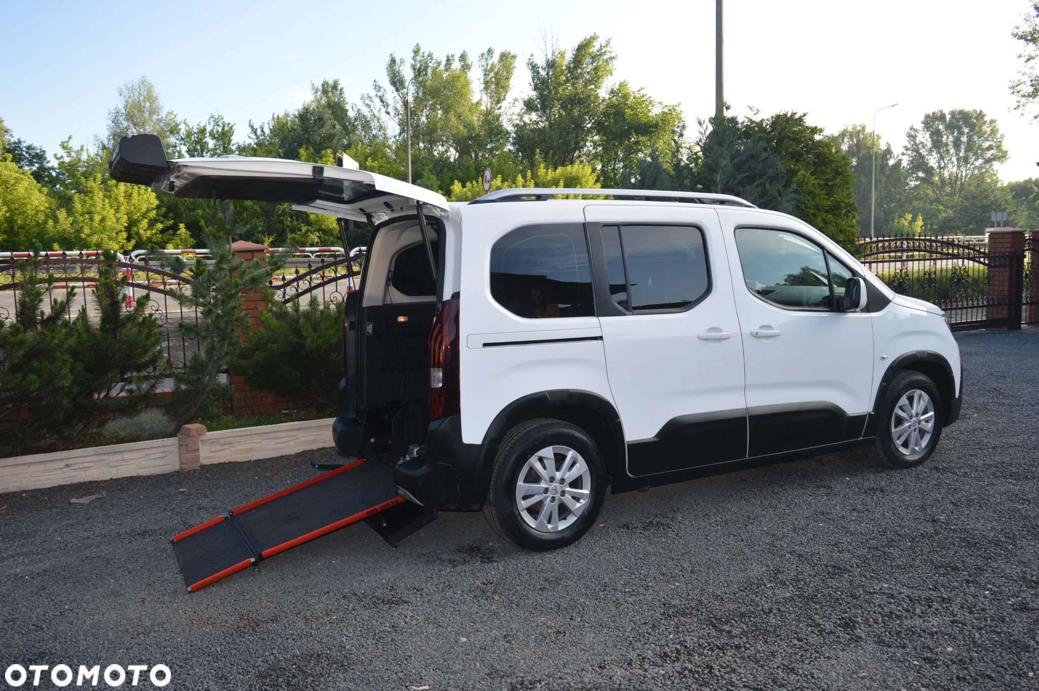 Peugeot Rifter 1.5 BlueHDI Allure Pack S&S N1 - 4